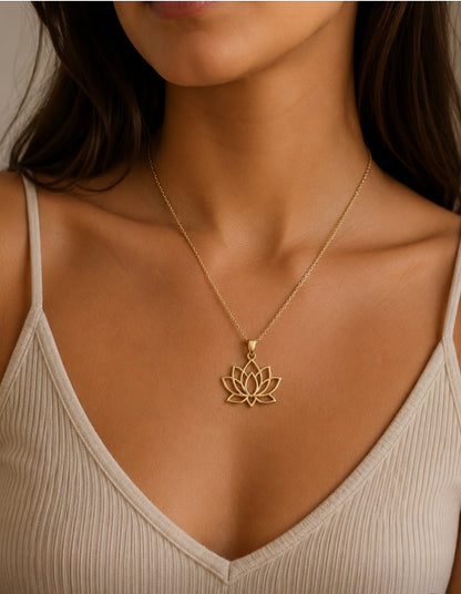 24k Solid Gold Lotus Flower(1.6g)