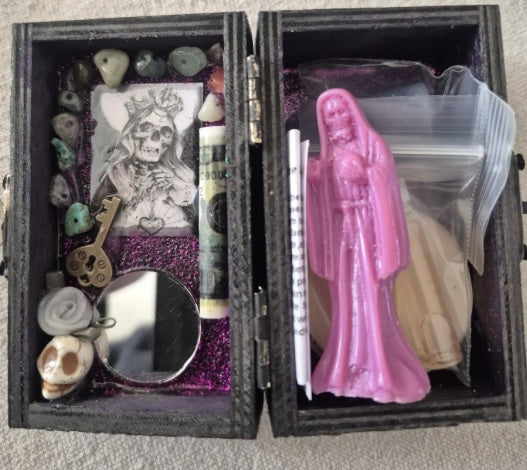 "PINK SANTA MUERTE BOX " "SANATA MUERTE ROSADA EN CAJA"