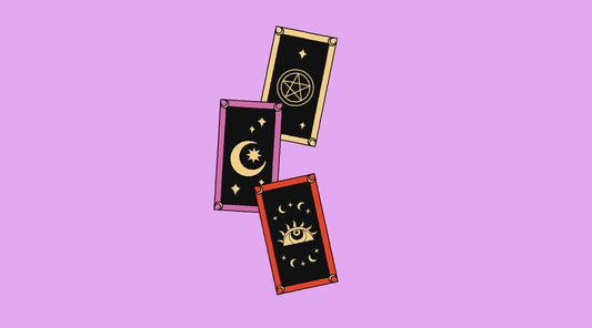 "The cards have been waiting for you. 🐾🔮" "Bigotes y Sabiduría: Una Lectura Personal de Tarot"